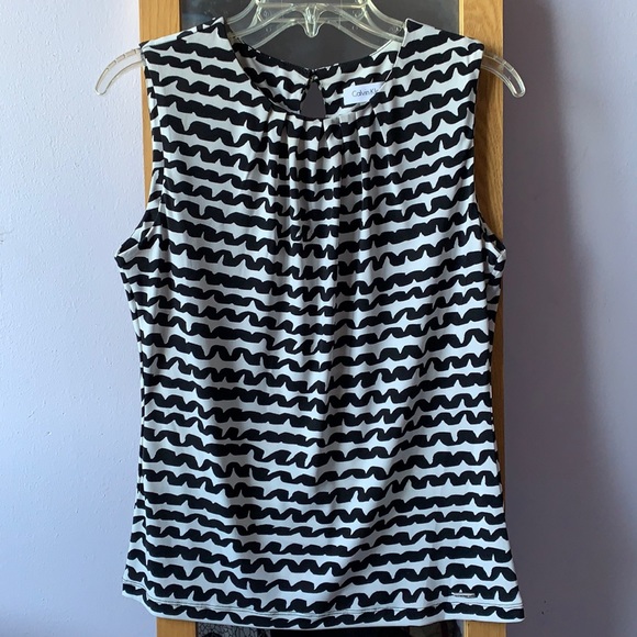 CALVIN KLEIN | B&W Stripe Top • Small - Picture 1 of 3